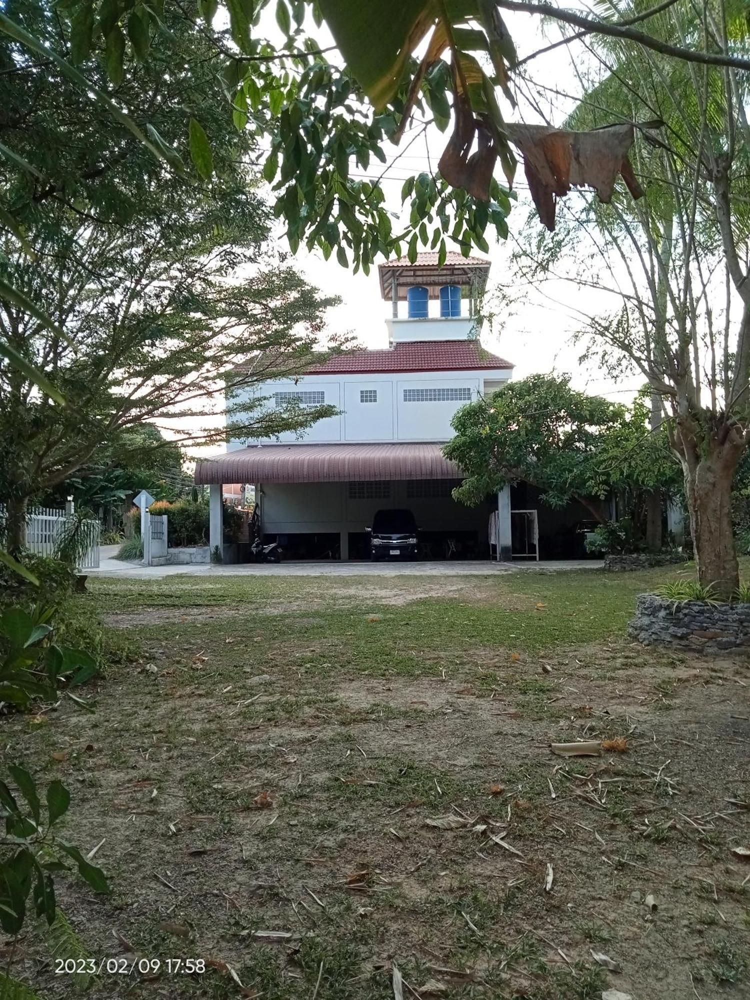 Phra Ae *