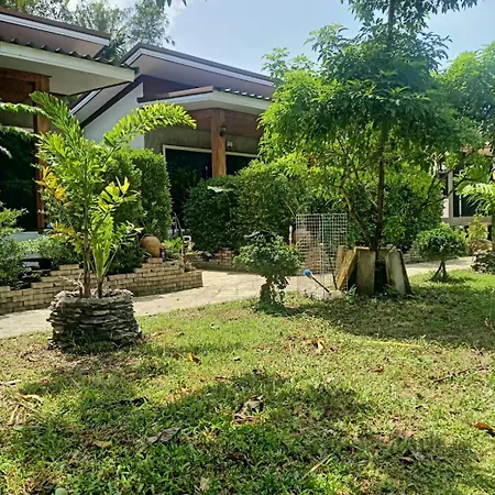Phra Ae Apartments Ko Lanta Buitenkant foto