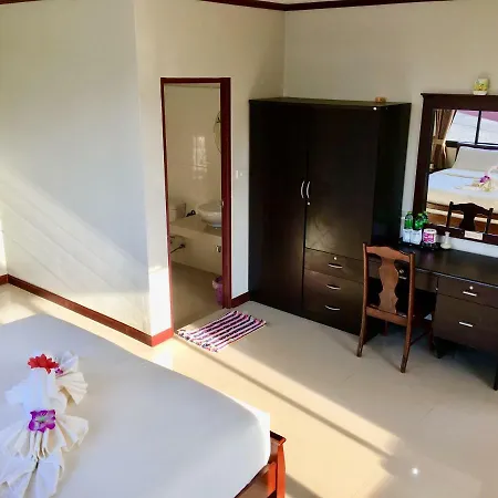 Phra Ae Apartments Ko Lanta Buitenkant foto