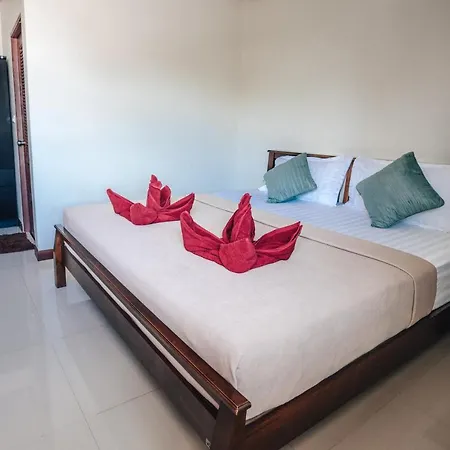 Phra Ae Apartments Ko Lanta Buitenkant foto